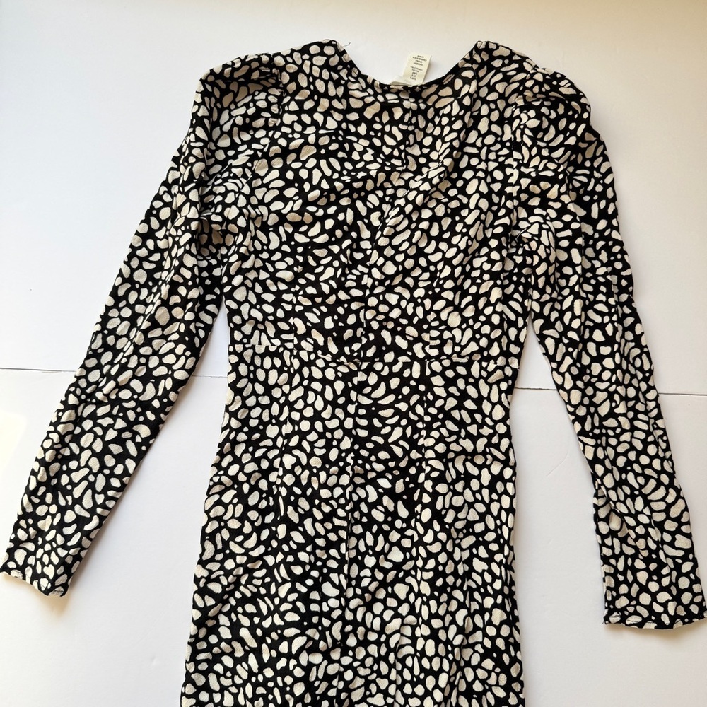 H&M Maxi Dress Animal Print Long Sleeve Slit V Neck Ruched Black Tan Crepe Sz S - Picture 10 of 14